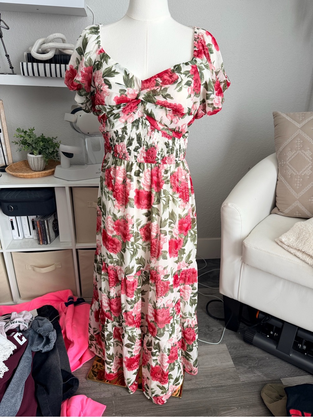 Women’s Floral Maxi Dress with Puff Sleeves - Pink/Green